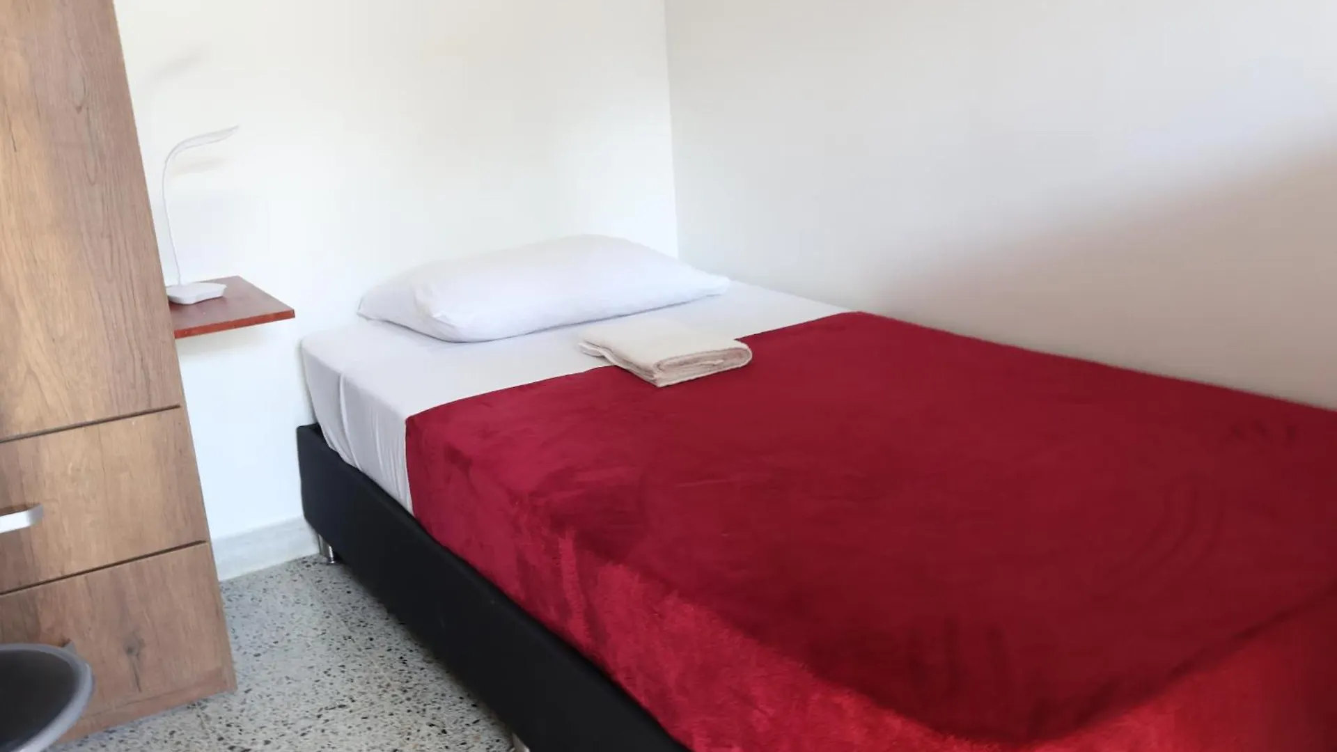 Homestay Living Poblado Manila 301 C Habitacion Individual Medellin
