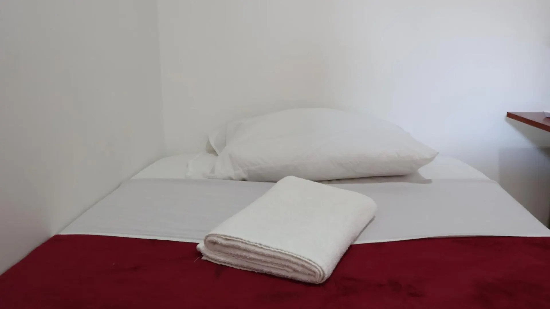 Homestay Living Poblado Manila 301 C Habitacion Individual Medellin Colombia